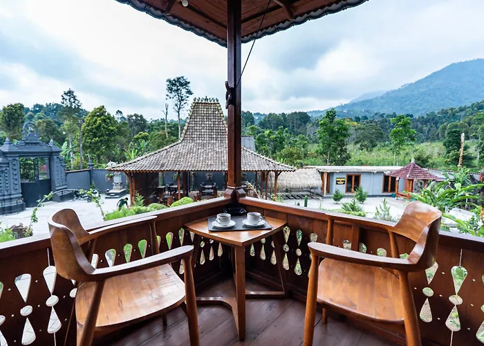 Seming Lodge Munduk
