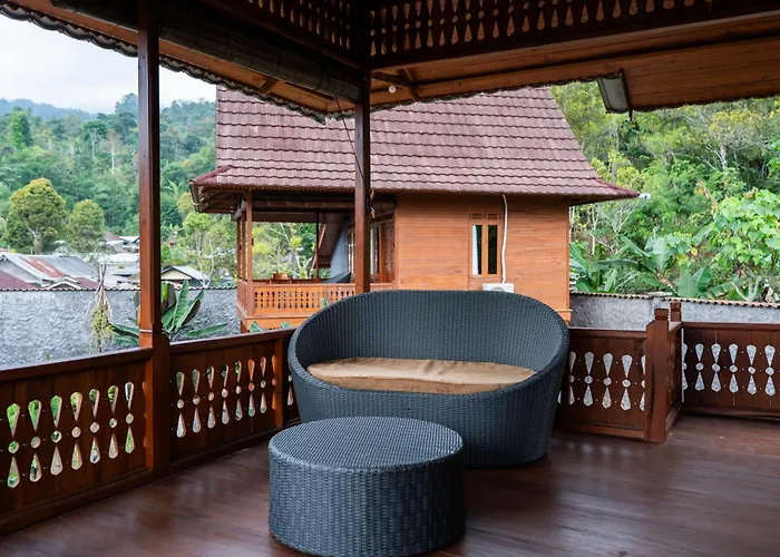 Seming Lodge Munduk