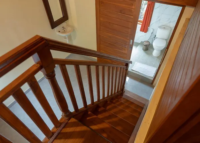 Seming Lodge Munduk